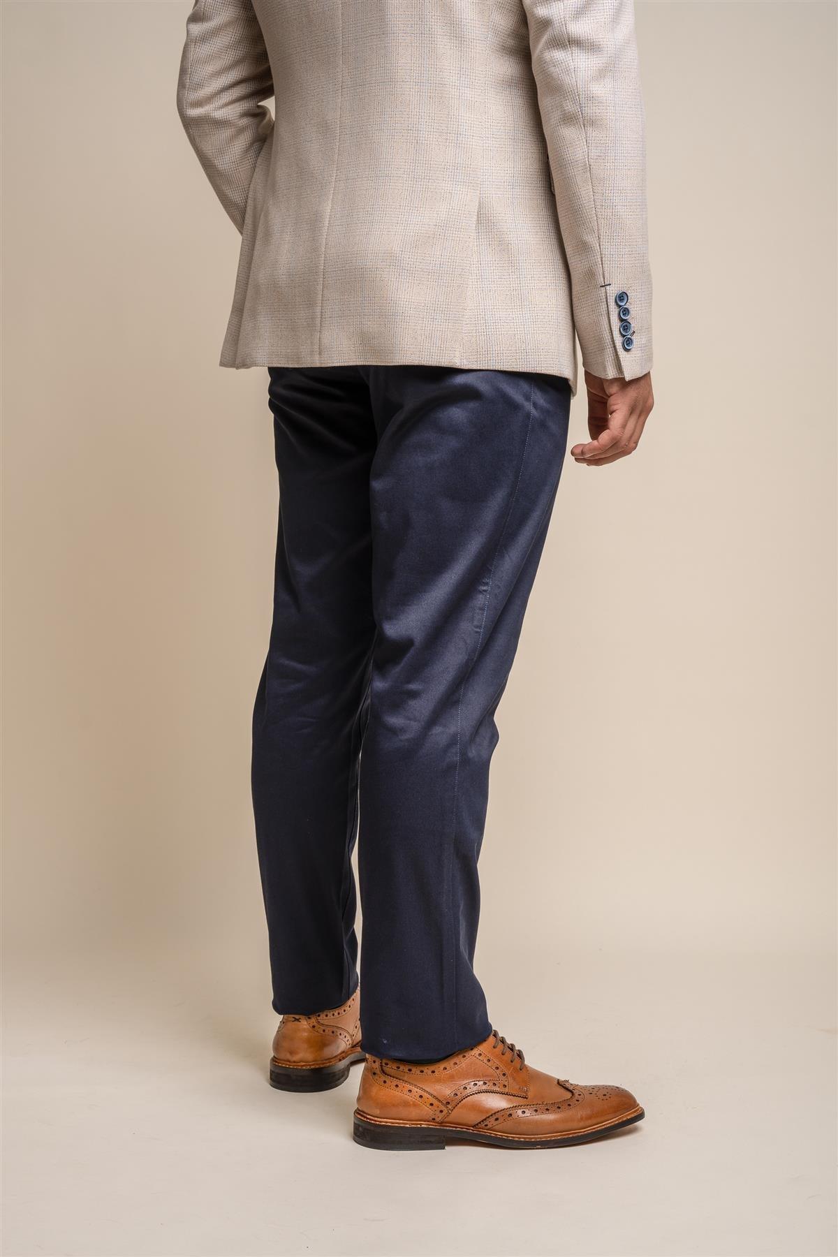 Albert Brown with Dakota Chino - Image 7