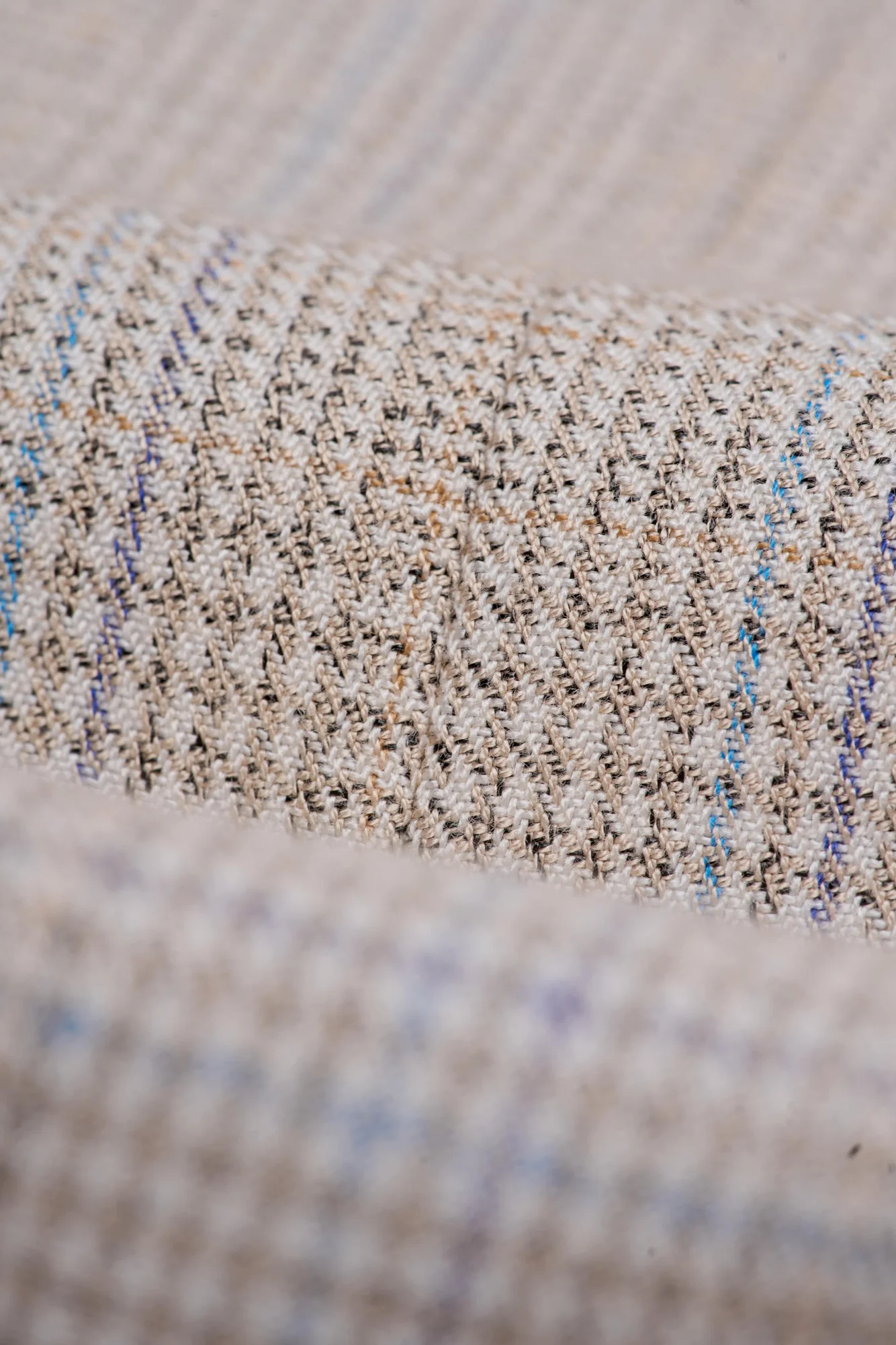 Caridi Beige Short Check Three Piece Suit - Image 7