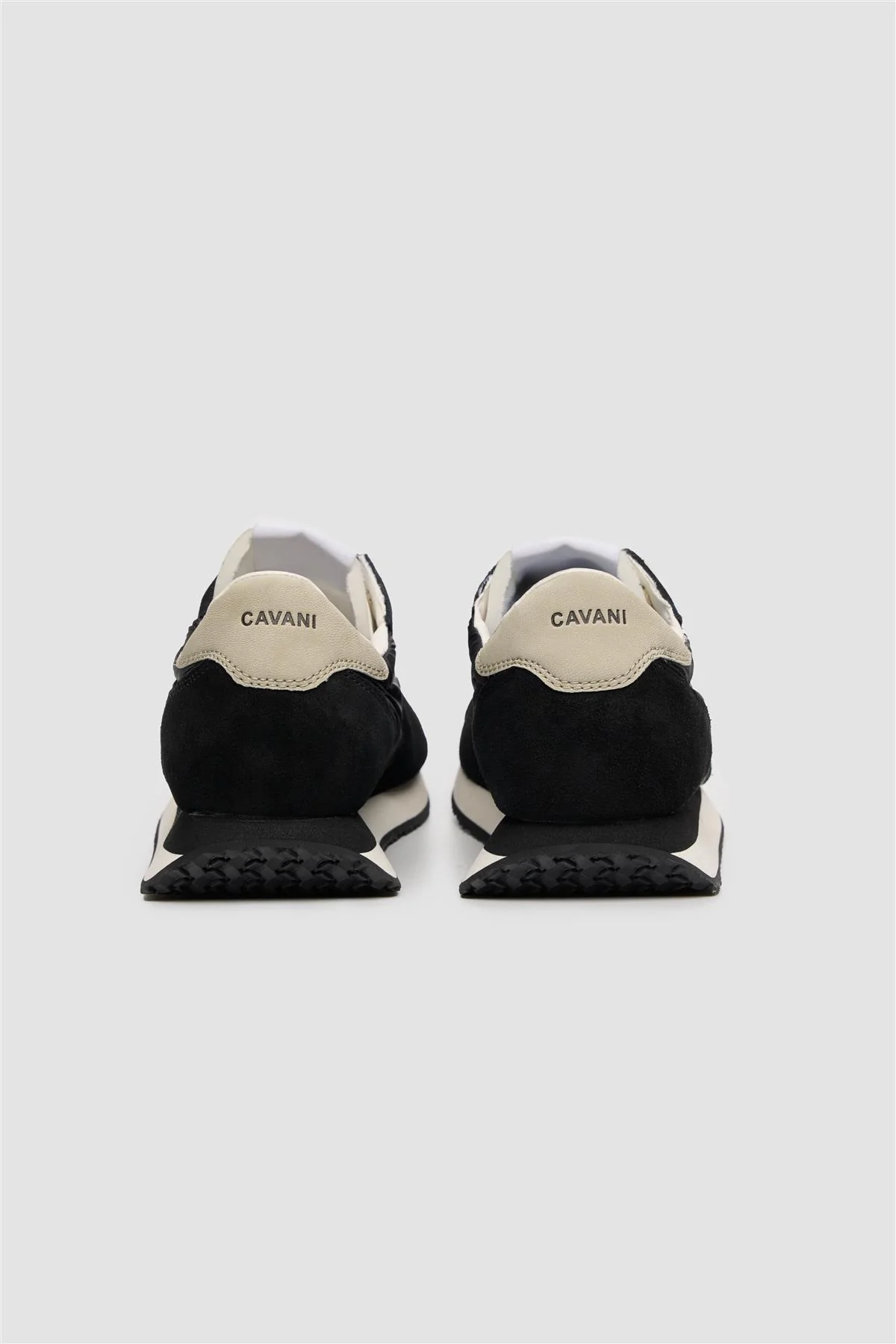 International Runner Black Lightweight Nylon Trainer - Image 5