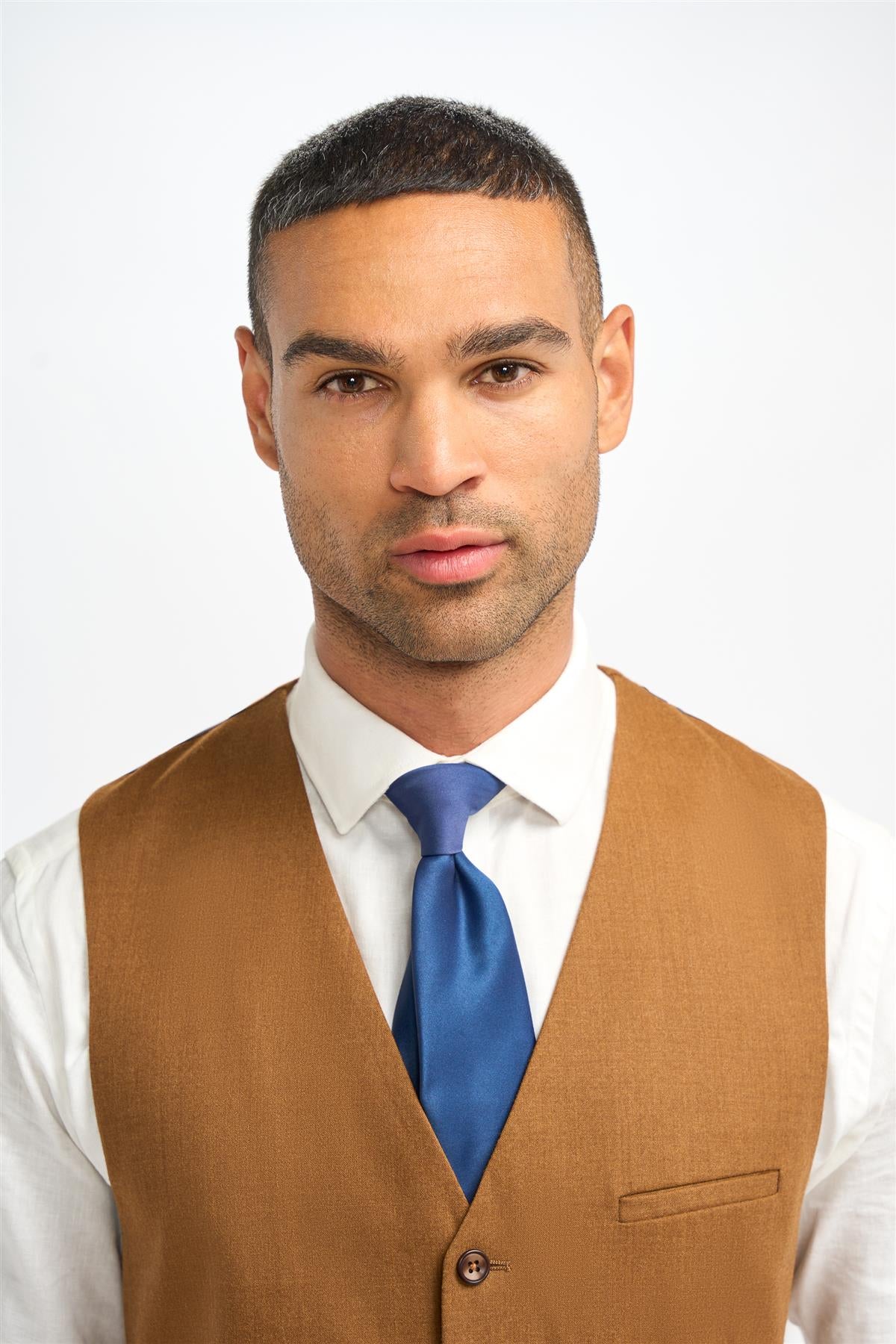 James Sierra Waistcoat - Image 3